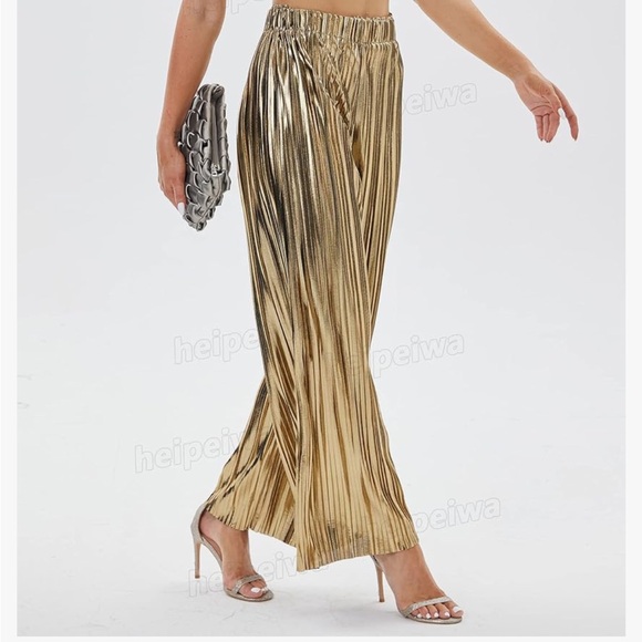 Shiny gold pants - Picture 2 of 2